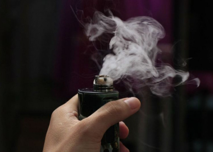 Pemerintah Berlakukan Pajak Rokok Elektrik Mulai 1 Januari 2024