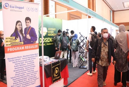 UEU Ikut Meriahkan Ajang pameran pendidikan Global Educational Supplies and Solutions Indonesia 2022