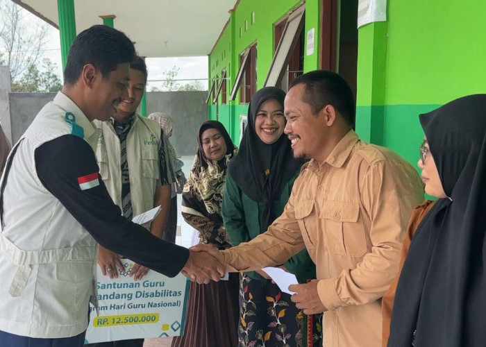 Hari Guru, PLN Baktikan Dedikasi untuk Guru di Penjuru Indonesia