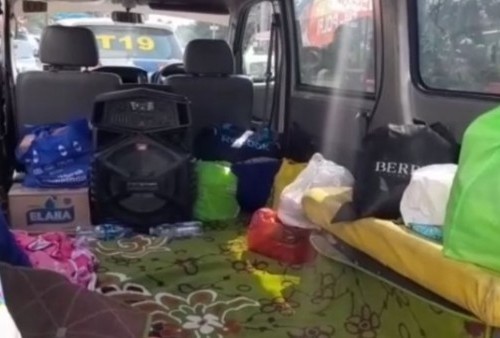 Terobos One Way, 2 Ambulans Ini Ketahuan Bukan Bawa Orang Sakit, Tapi Angkut...