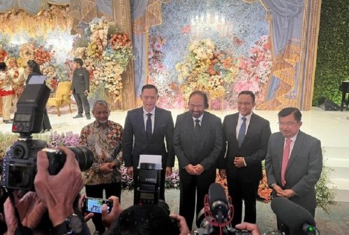 Dompleng Momentum, Partai Demokrat Kaitkan Anies Baswedan dengan Agus Harimurti Yudhoyono