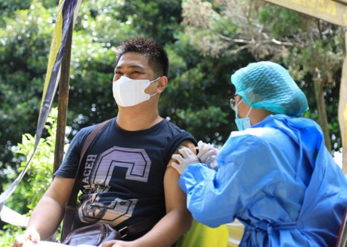 Ingin Ikut Rayakan Malam Tahun Baru, Warga Tangerang Diimbau Lakukan Vaksinasi Covid-19 Dulu