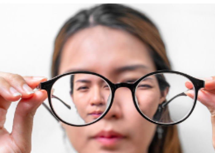  5 Alasan Beralih dari Kacamata ke Lensa Kontak