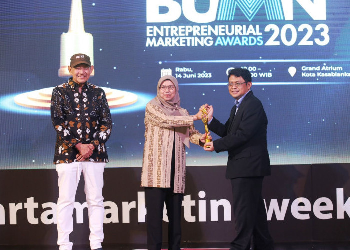 PLN Jadi Best of The Best Company Dalam Ajang BUMN Entrepreneurial Marketing Awards 2023