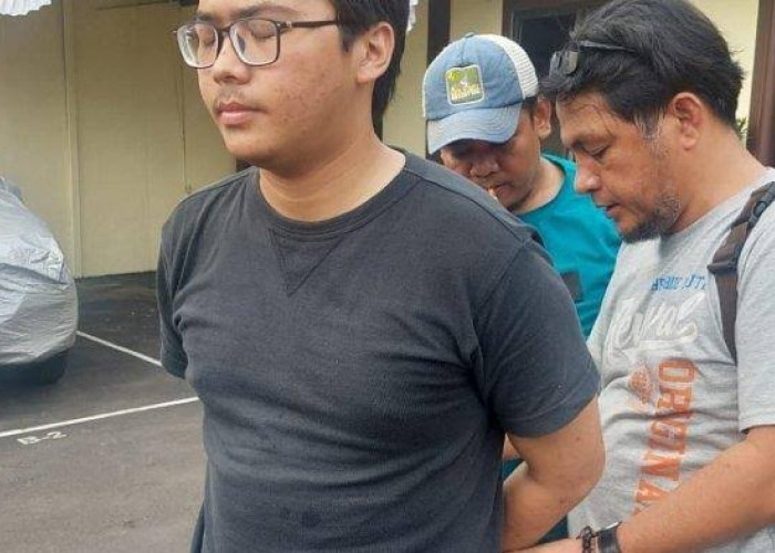 Kronologi Mahasiswa UI Dibunuh Senior: Korban Sempat Gigit Tangan Pelaku Saat Ditusuk