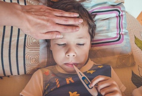 4 Penyakit yang Mudah Menyerang Anak saat Musim Hujan selain Flu