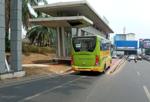 Pemkot Bekasi Cairkan BLT Transportasi, Tri Adhianto: Dialokasikan Rp6 Miliar Termasuk Untuk TransPatriot