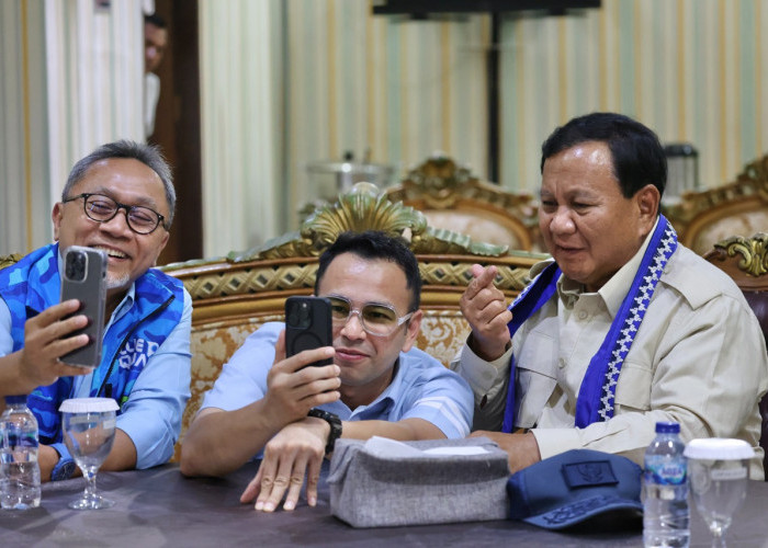 Pesan Zulhas ke Prabowo: Bapak Direndahkan, Rakyat yang akan Meninggikan
