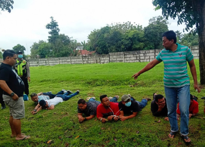 Ini Identitas 10 Debt Collector Yang Ditangkap Polda Banten di Citra Raya Tangerang