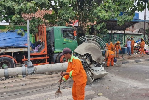 Bikin Ngeri! Ini Foto-foto di Lokasi Kecelakaan Truk Kontainer di Bekasi yang Tewaskan 10 Orang
