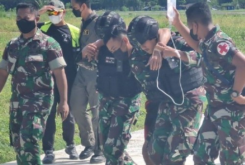 Baku Tembak TNI dengan KKB Papua di Dekai, 1 Prajurit Gugur, Dandim 1715 Yahukimo Tertembak