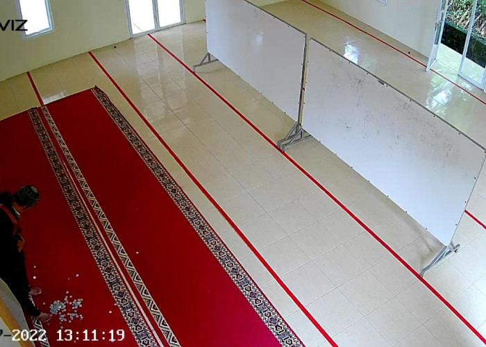  Masuk Masjid Pakai Peci, Pria di Bekasi Bukannya Ibadah Malah Gasak Kotak Amal