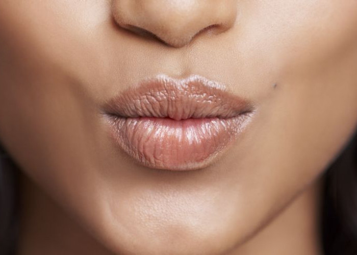 Tips Mencari Warna Lipstik yang Cocok untuk Bibir Hitam, Perlihatkan Cantik Senyummu!