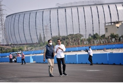 Jokowi dan Anies 'Mesra' di Sirkuit Formula E, Para Pendukung Garis Keras Malah Ribut