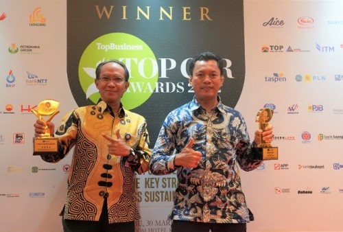 Brantas Abipraya Boyong Dua Penghargaan di TOP CSR Awards 2022, Salah Satunya Diraih Dirut Sugeng Rochadi 