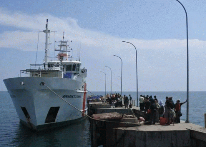Ratusan Pemudik Telantar di Pelabuhan Jangkar Akhirnya Diangkut Kapal Perbantuan Kemenhub