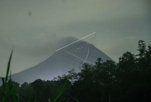Gunung Merapi Kembali Luncurkan Awan Panas Sejauh 2,5 Km