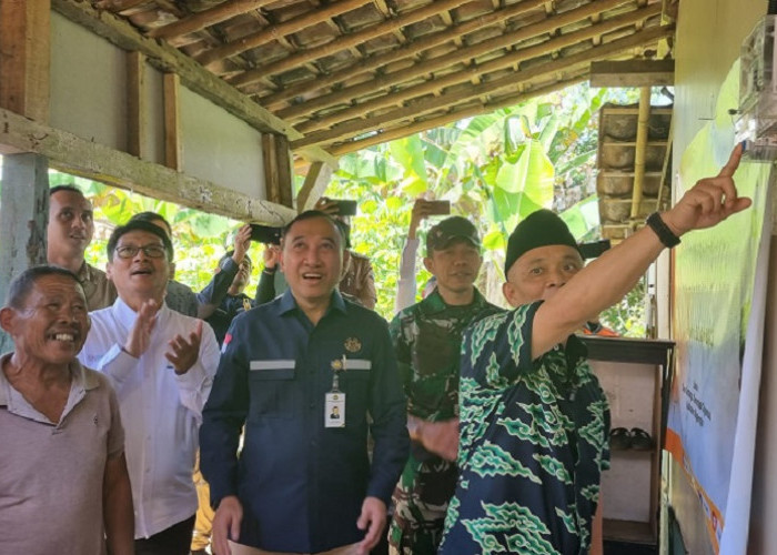 Bukti Negara Hadir, PLN Sambung Listrik Gratis ke 264 Keluarga Kurang Mampu di Majalengka Jawa Barat