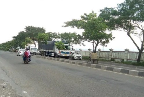 Pemudik yang Ingin Lewat di Jalur Pantura Kabupaten Cirebon Patut Waspada, 14 Ribu Titik Masih...