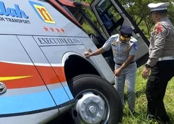 KNKT Tidak Temukan Masalah Teknis Bus Rosalia Indah yang Kecelakaan di Tol Batang