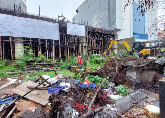 PN Jakarta Pusat Eksekusi Pembongkaran Lahan di Jalan Batu Tulis