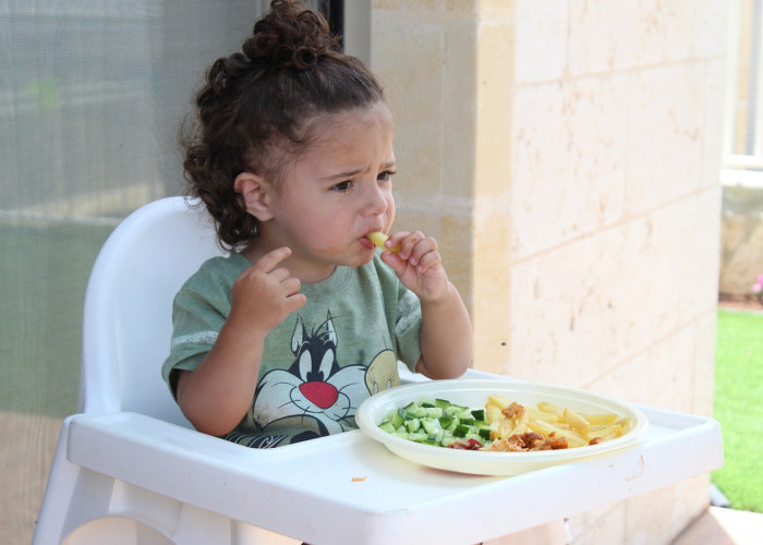 Bunda Merapat Yuk! Simak 5 Tips Mengatasi Anak Tidak Mau Makan atau GTM