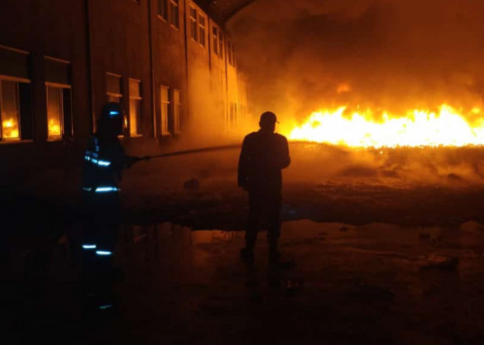 Kronologi Gudang Benang di Tangerang Kebakaran, BPBD: Penyebab Belum Diketahui, Kerugian Belum Dapat Ditaksir
