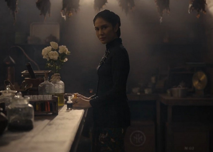 Film Gadis Kretek Tayang di Netflix November 2023: Perjalanan Jati Diri Dasiyah Sebagai Perajin Kretek