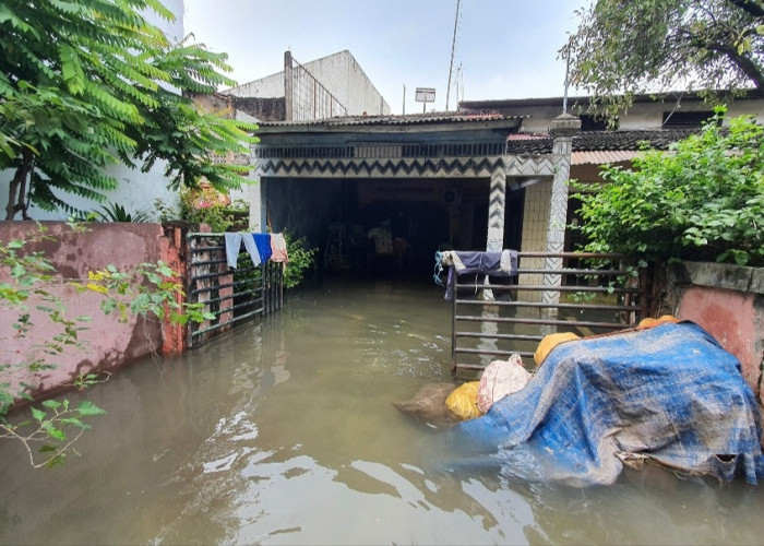 Banjir 1 Tahun di Kampung Bekasi Bulak Merendam 2 RT, Warga : Banyak Rumah Yang Ditinggal Pemiliknya