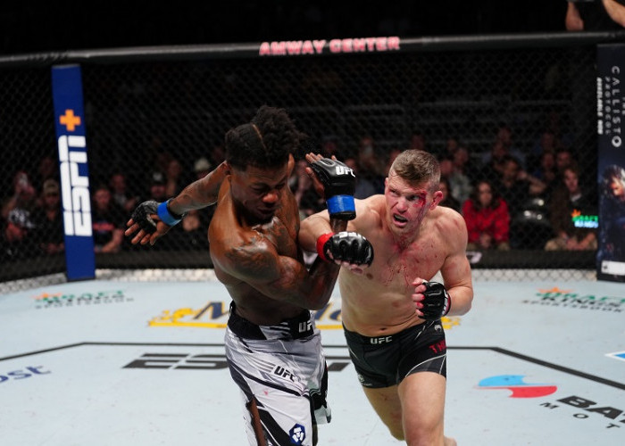 Rekap UFC Fight Night: Thompson Bersimbah Darah Menang TKO dari Holland, Dos Anjos Pecundangi Barberena