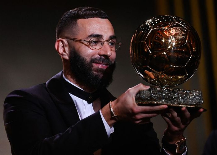 Sah! Karim Benzema Pemenang Balon d'Or 2022