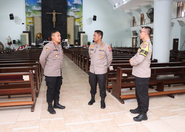 Dijaga Ketat, Polisi Jamin Pelaksanaan Misa Natal di Tangerang Aman