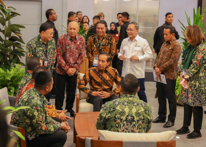 Pj Gubernur Banten Al Muktabar Dampingi Presiden Jokowi Buka IFFINA
