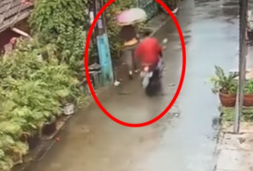 Bejat! Wanita jadi Korban Begal Remas Bokong saat Hujan, Netizen: Cowonya Sering Bolos Pas Pelajaran Agama 