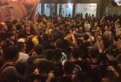 Viral! Konser Musik Solidaritas untuk Jrx Di Bekasi Penuh Sesak Tanpa Prokes, Satpol PP Bilang Begini...