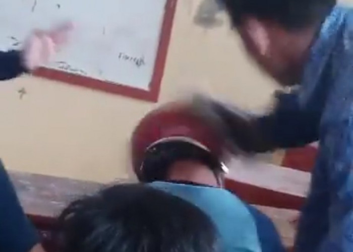 Sadis! Siswa SMP Plus Baiturrahman Dibully oleh Kawannya, Kepala Korban Ditendang Sampai Pingsan
