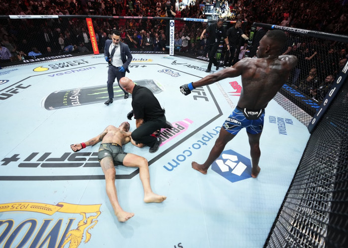 Hasil UFC 287: Spektakuler! Israel Adesanya Pukul KO Alex Pereira dan Rampas Sabuk Juara Middleweight