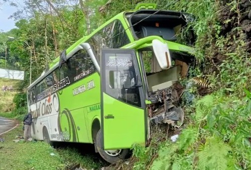 Bus Pariwisata Tabrak Tebing, Satu Meninggal Dunia dan 21 Dirawat di Rumah Sakit