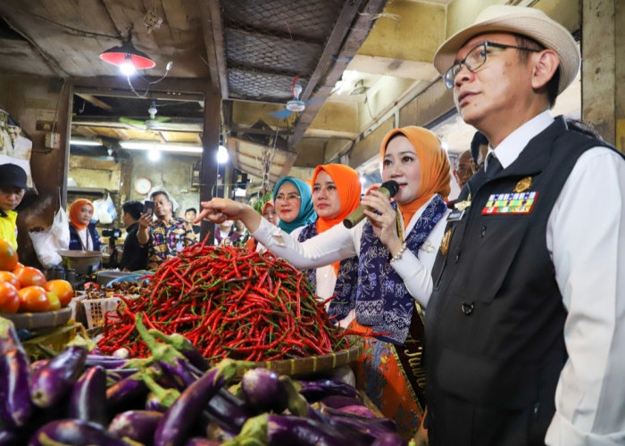 Bersama Gubernur Jawa Barat Ridwan Kamil, Atalia Praratya Tinjau Fasilitas Contoh Pasar Modern Tambun Bekasi