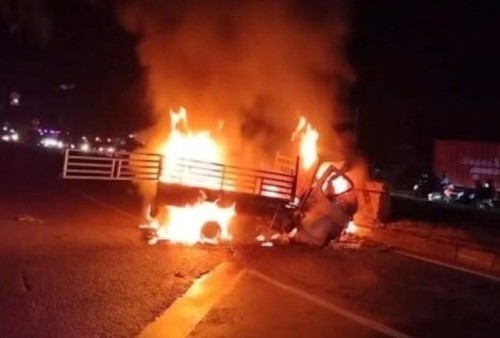 Mobil Suporter Timnas U-19 Kecelakaan, 4 Tewas Terbakar di Subang