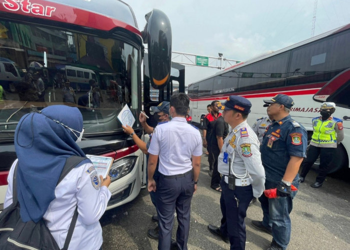 Dishub Kota Bekasi Laksanakan Ramp Check Kendaraan Mudik di Terminal, 4 Bus Ditemukan Tidak Layak Jalan