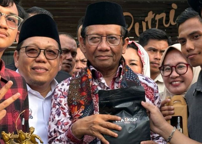 Pratikno Sebut Mahfud Ajukan Permohonan Bertemu Jokowi, Mau Apa?