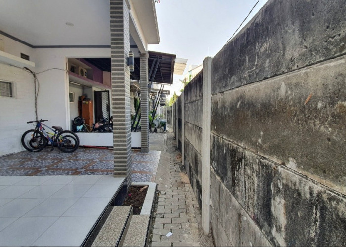 Begini Kondisi 10 Rumah Warga di Perumahan Green Village Kota Bekasi Yang Ditutup Pagar Beton