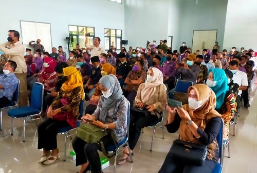Marak Pungutan Liar, Ratusan Kades di Tangerang Dapat Sosialisasi