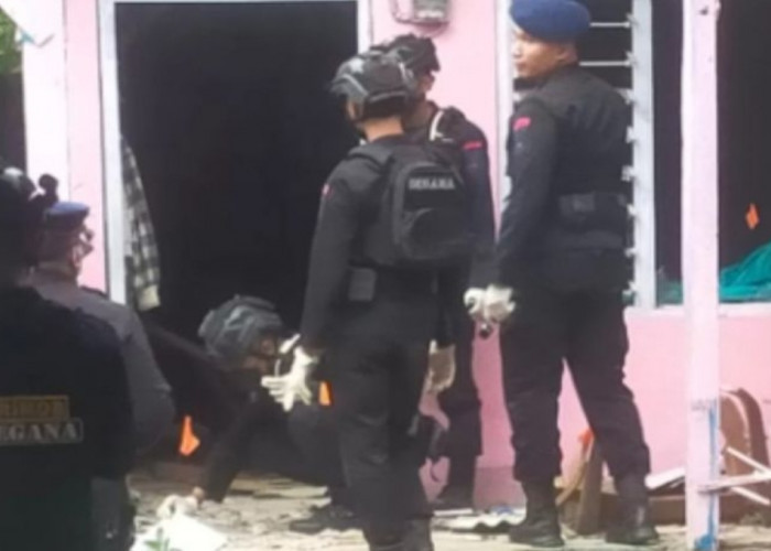 Rumah Ketua KPPS di Pamekasan Dilempar Bom Oleh Orang Tak Dikenal