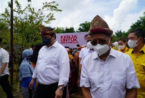 Airlangga Hartarto Hadiri Acara Serap Aspirasi, Petani: Kami Minta Bapak Maju Jadi Calon Presiden 2024