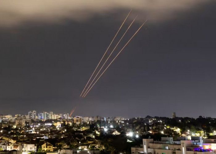Gempur Israel dengan Rudal, Iran: Cuma Serangan Terbatas, Targetnya Hanya Kandang Pesawat F-35  
