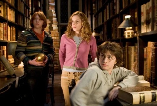 Di Mana Bisa Nonton Semua Film Harry Potter?