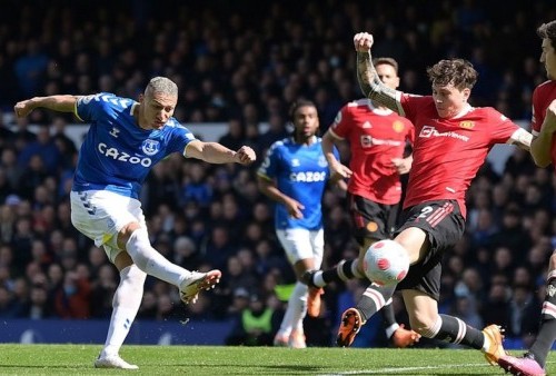 Everton 1-0 Man United: Pengamat Ini Bilang MU Mengecewakan dan Medioker