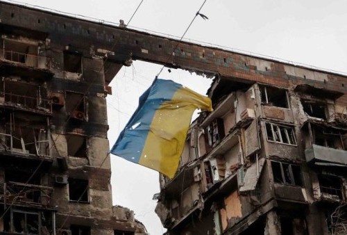 Tentara Ukraina Terkurung Dalam Pabrik, Rusia: Yang Meletakkan Senjatanya akan Selamat